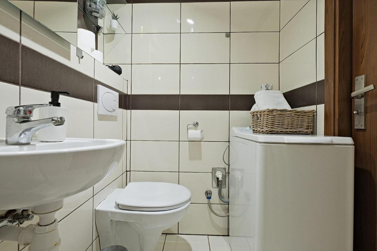 Studio In Amazing Location Apartment Warsaw Exterior photo