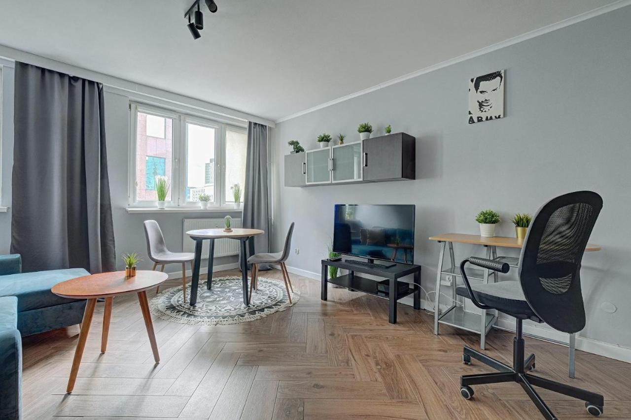 Studio In Amazing Location Apartment Warsaw Exterior photo