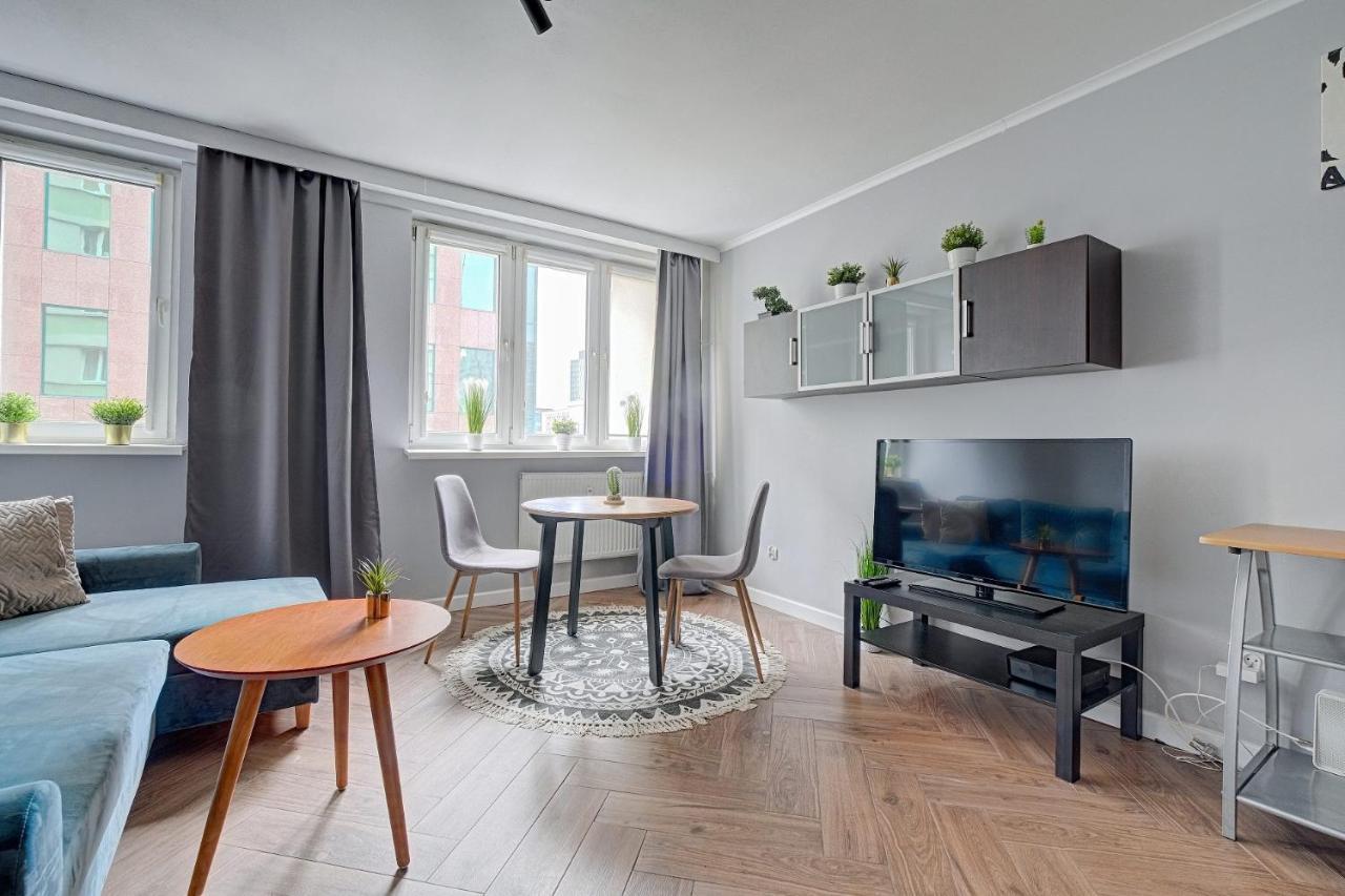 Studio In Amazing Location Apartment Warsaw Exterior photo